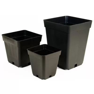 Plastiktöpfe
