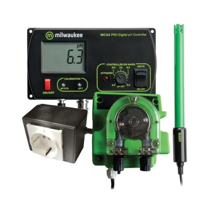 Milwaukee pH controller with pump MC720